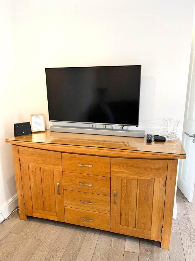 Modern 1 Bedroom Flat Close To Vauxhall London Exterior photo